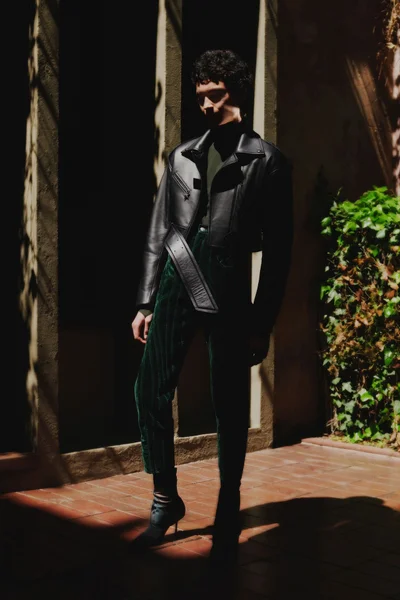 Look 11